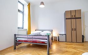 Near Danube & Millenium Tower - Massive Shared 4Br Apt